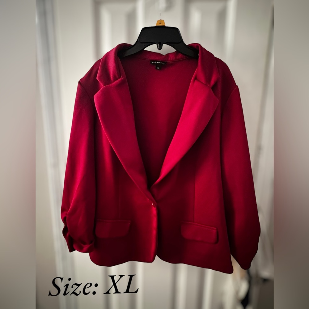 women's blazer with red button in perfect condition